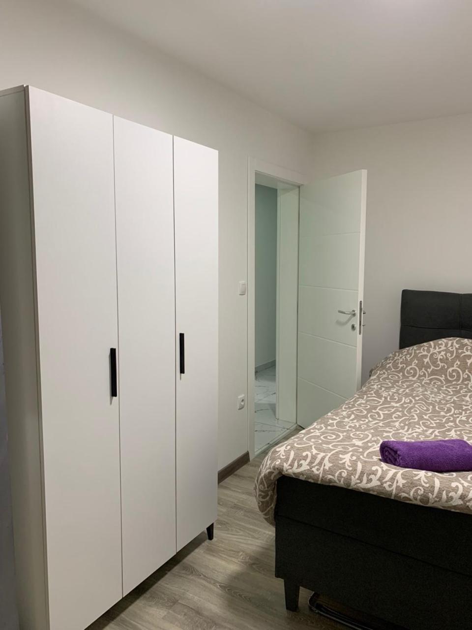 Zlatna Plaza Appartement Bratunac Buitenkant foto