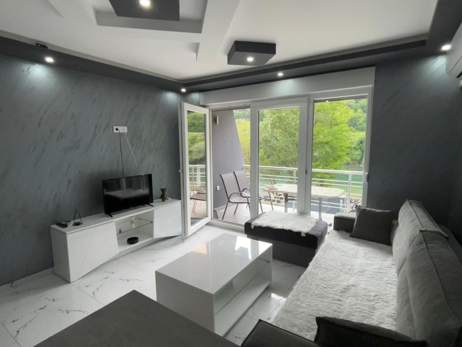 Zlatna Plaza Appartement Bratunac Kamer foto