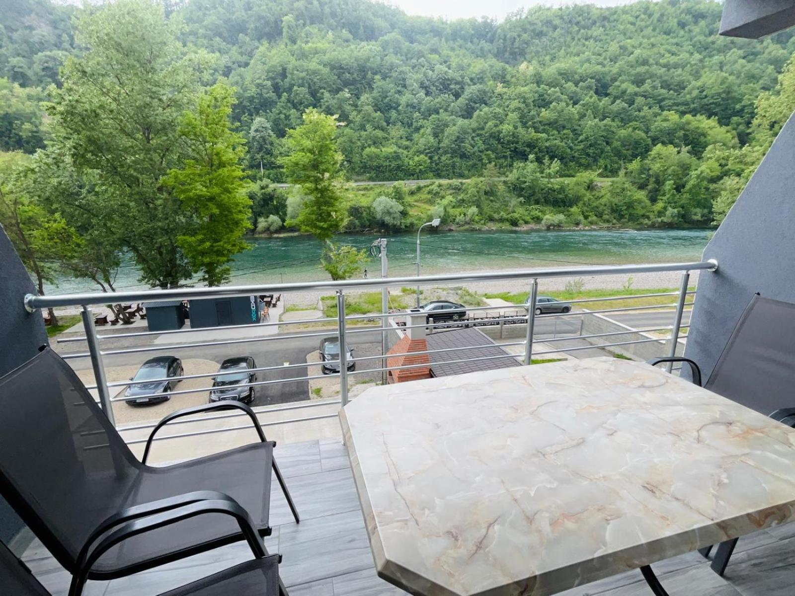 Zlatna Plaza Appartement Bratunac Buitenkant foto